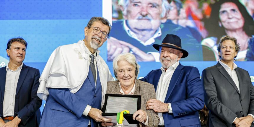 lula-destaca-importancia-de-terras-raras-do-brasil-para-america-do-sul