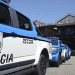 policial-militar-agride-estudantes-em-escola-estadual-no-rio