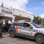 bolsonaro-recebe-alta-e-chega-em-casa-para-cumprir-prisao-domiciliar