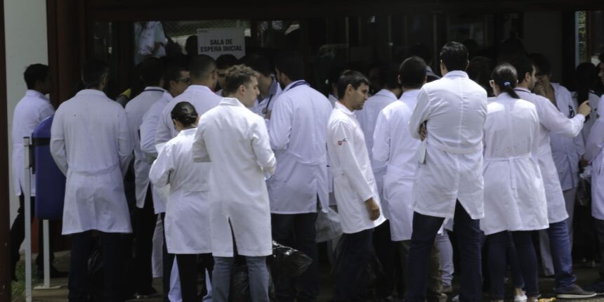 concurso-para-area-medica-de-hospitais-universitarios-sera-no-domingo