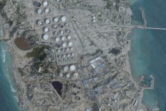 ira-incendeia-petroleiro-gigante-perto-de-dubai-apos-alertas-de-trump