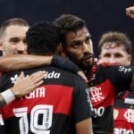 flamengo-reage-e-vence-santos-de-virada-por-3-a-1-no-brasileirao