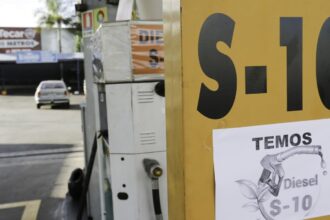 pacote-para-conter-alta-dos-combustiveis-inclui-subsidios-e-isencoes