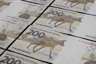 previa-da-carga-tributaria-sobe-para-32,4%-do-pib-em-2025