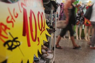 mercado-eleva-previsao-da-inflacao-para-4,71%-este-ano