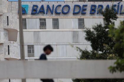 “estamos-todos-pagando-a-conta”,-diz-bancario-sobre-o-caso-brb/master