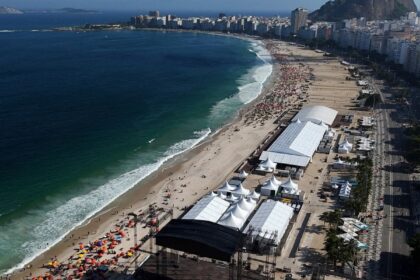 marinha-alerta-para-mar-com-ressaca-e-ondas-de-3-metros-na-orla-do-rio