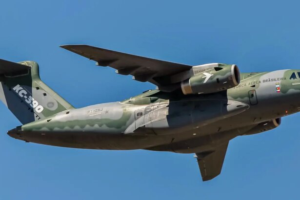 embraer-assina-contrato-de-venda-de-avioes-para-os-emirados-arabes